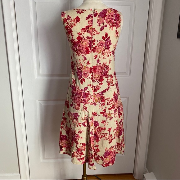 LOVELY FLORAL DRESS - Picture 3 of 15